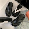 2024-summer-new-casual-solid-color-round-toe-thick-sole-flip-flops-womens-slippers